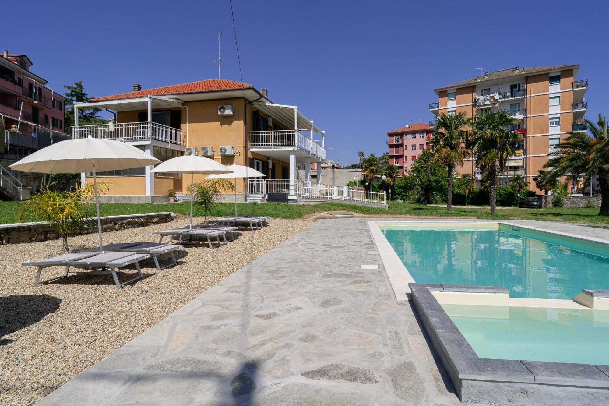 Il Gattino Di Porto - Apt 5 - Bilocale Terrazzo Piscina Империа Екстериор снимка